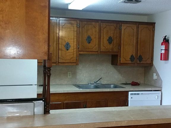 2nd image of 600 Avenue J
