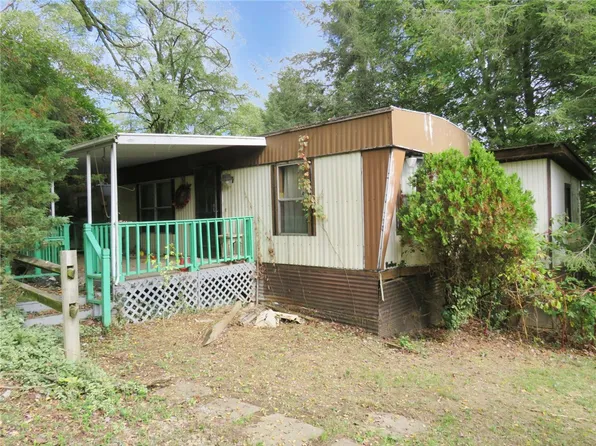 4 Kler St, Southview, PA 15361