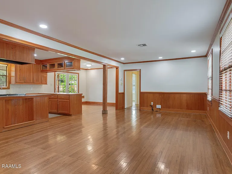 515 Roosevelt St — Photo 3