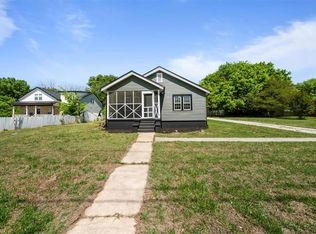 628 E Elm St, Graham, NC 27253