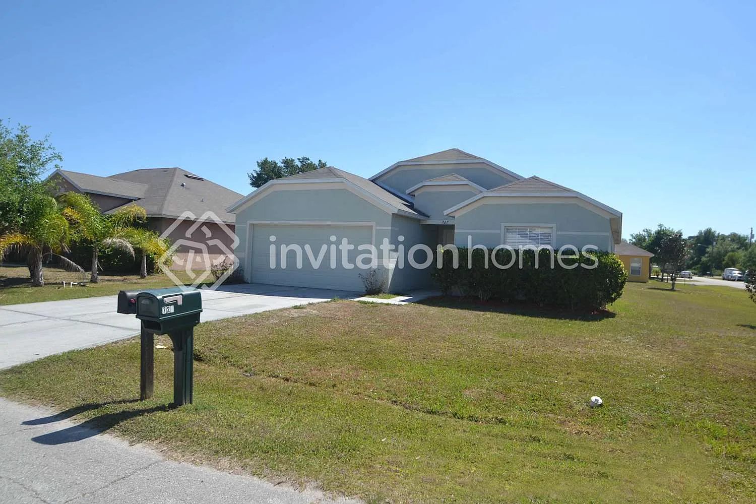 727 Versailles Ln Kissimmee, FL 34759 — Photo 1
