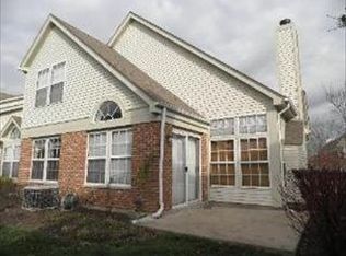 540 Pembrook Ct S, Crystal Lake, IL 60014