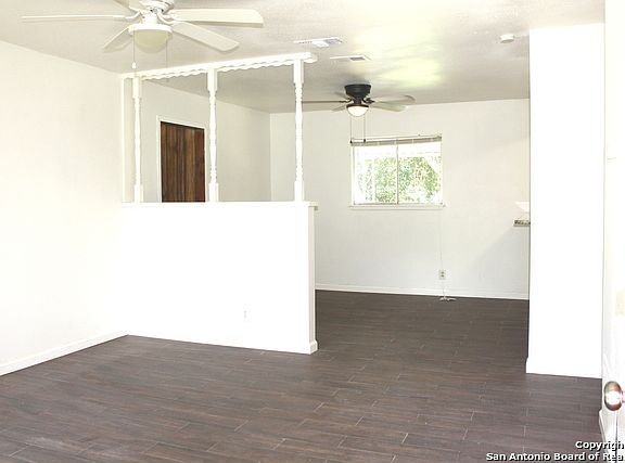 3rd image of 7505 Sage Oak St