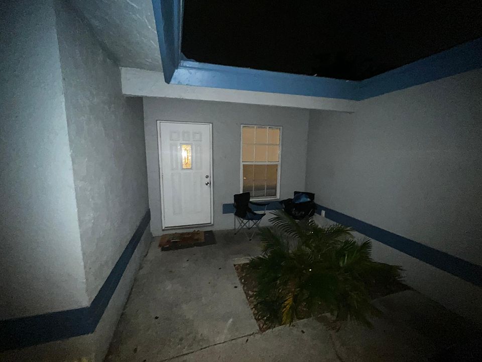 1st image of 32 NW 6th Ave