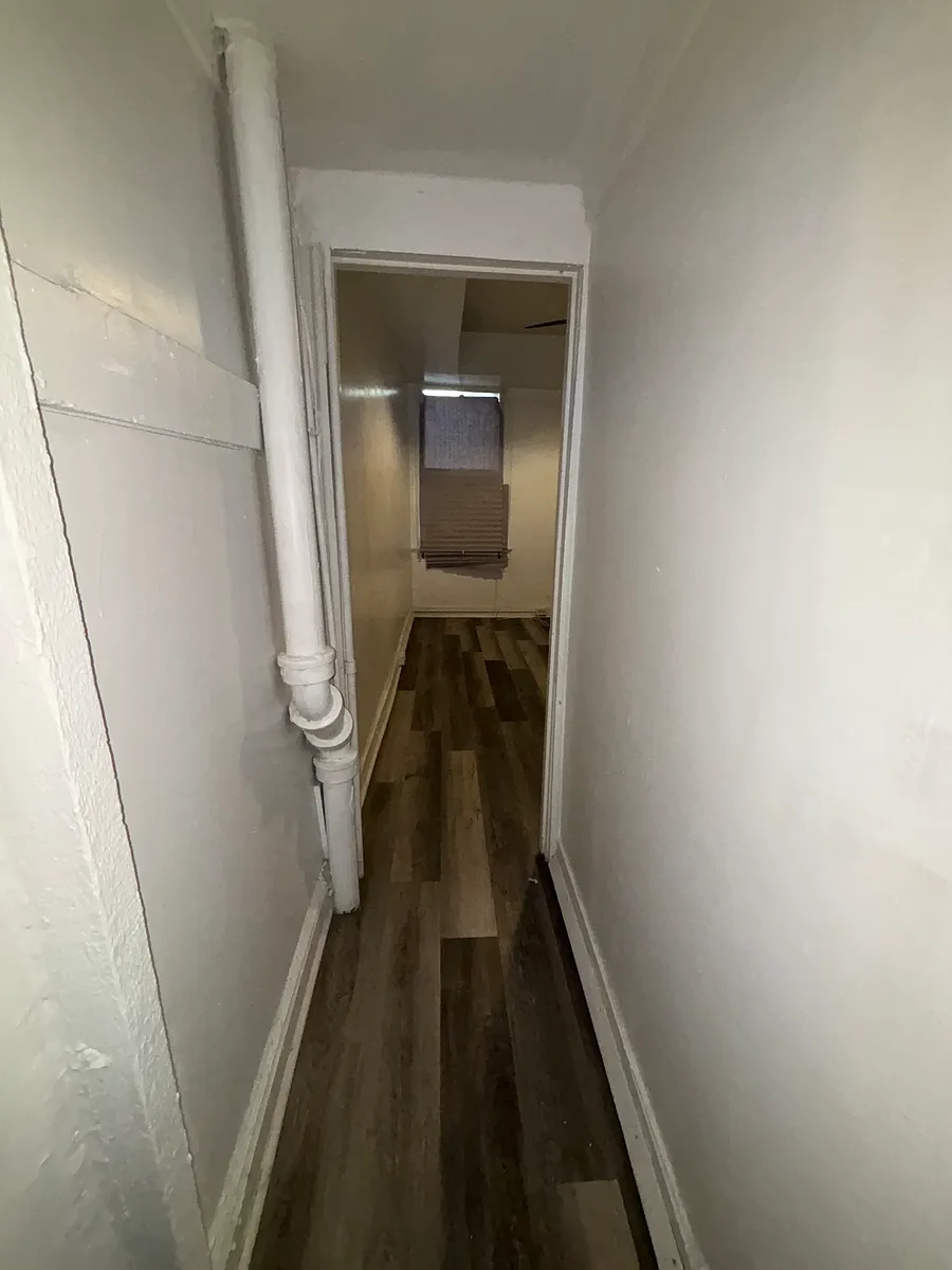 Building Photo - 292X Parkwood Ave