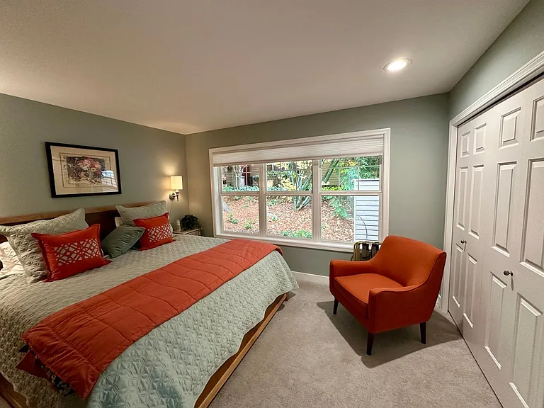 9048 Gleneagle Dr — Photo 5