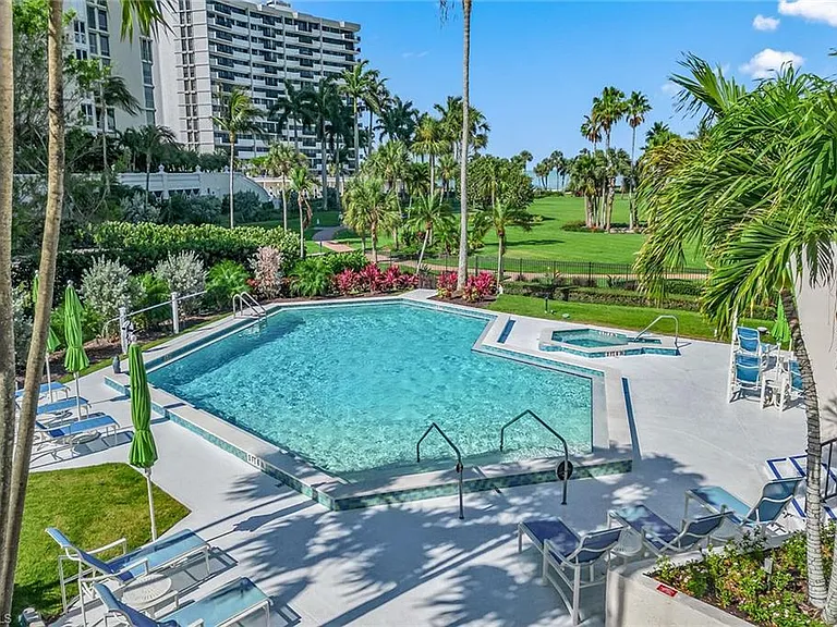 4031 Gulf Shore Blvd N #3B — Photo 22