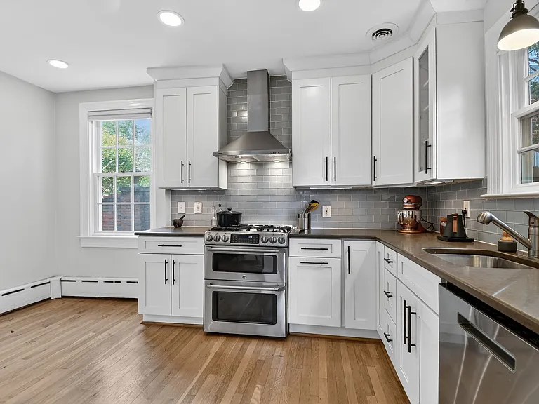 3005 McKinley St NW — Photo 13