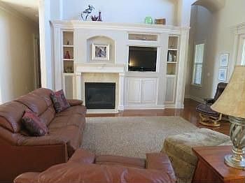 5th image of 610 Crescent Hills Dr