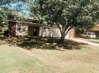 1309 Christie Ln, Lavaca, AR 72941
