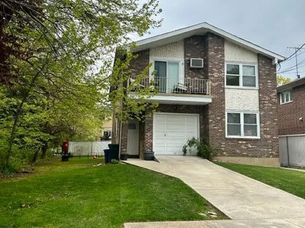 321 Vineland Ave, Staten Island, NY 10312