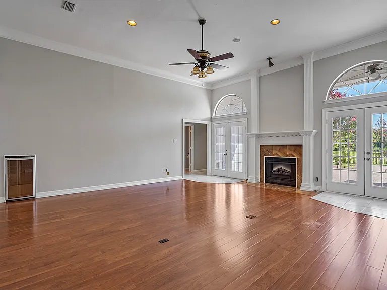 1419 Sweetgum Cir — Photo 8