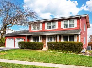 3 Agawam Dr, Wayne Twp., NJ 07470