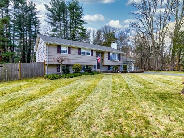 44 Short St South Easton Ma 02375 Zillow