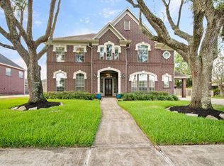 2863 Love Ln, Friendswood, TX 77546