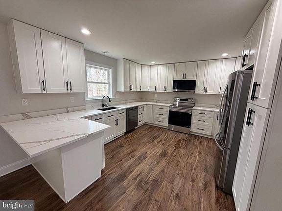 3rd image of 206 Saylers Creek Rd