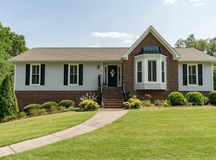 853 Ridgecrest Dr, Gardendale, AL 35071
