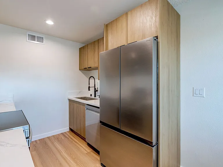 416 East Sunset Road — Photo 10