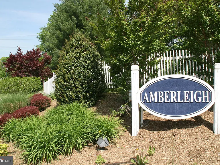 6453 Linleigh Way — Photo 30