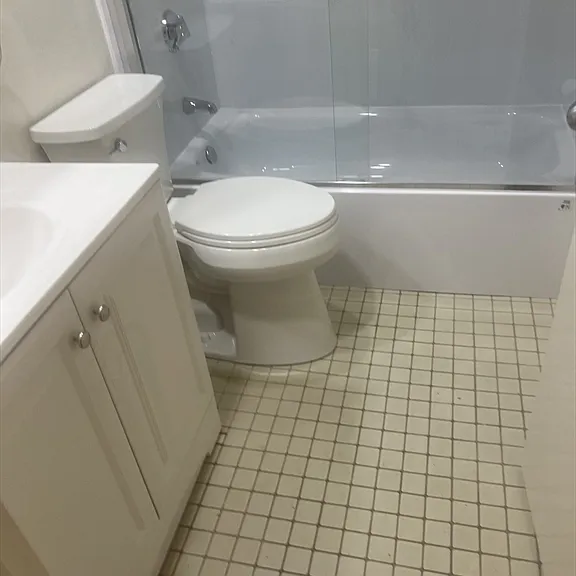 750 Davol St #221 — Photo 4