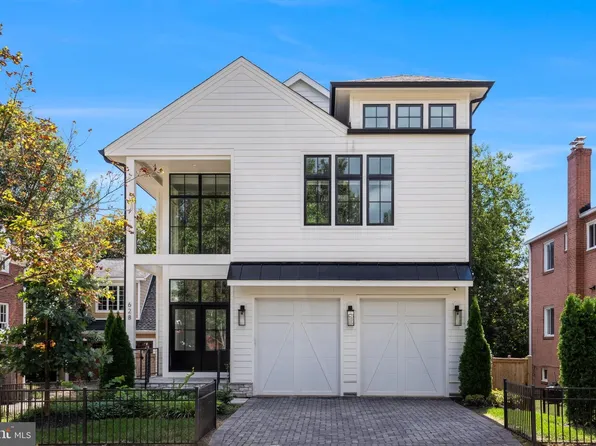 628 20th St S, Arlington, VA 22202