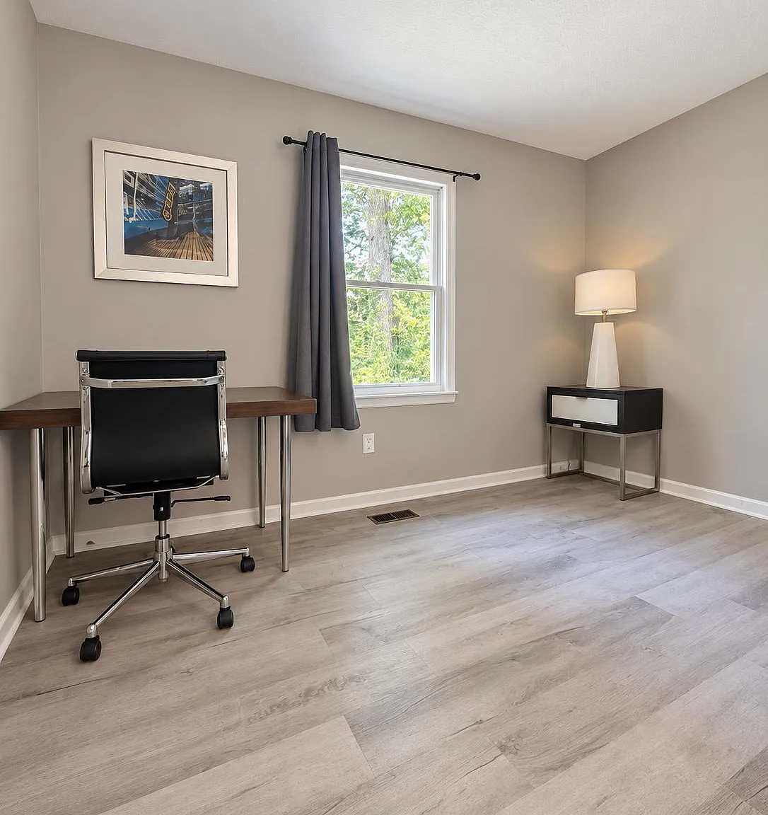 4 bed, 6.0 bath, 4000 sqft, $1,360 — Photo 4