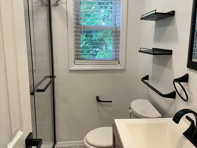 929 Warren St #2 — Photo 18