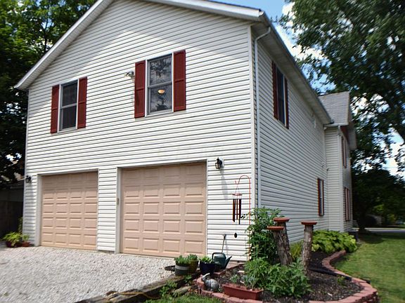 2nd image of 71 E Coshocton St