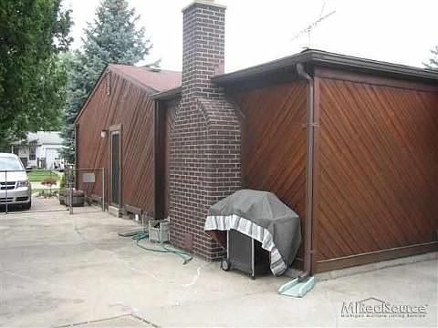 5th image of 33627 Newport Dr