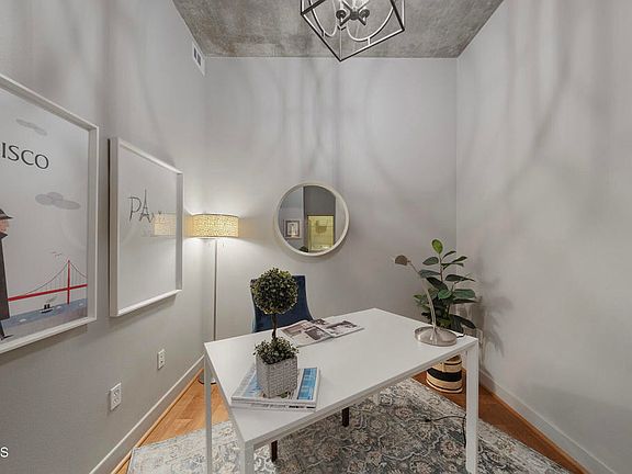 5th image of 840 E Green St Unit 124