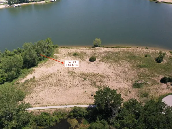 5713 N 284th Cir, Valley, NE 68064