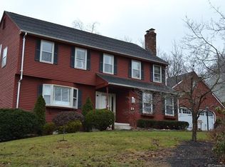 29 Milo Peck Ln, Windsor, CT 06095