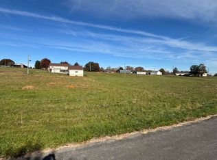 1112 Golf Trail Rd, Jamestown, KY 42629