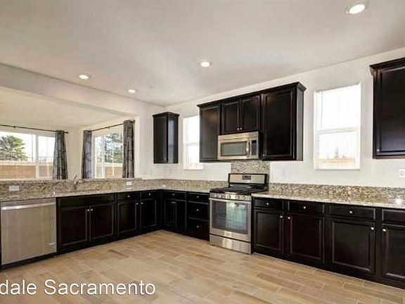 4th image of 10832 Arrington Dr