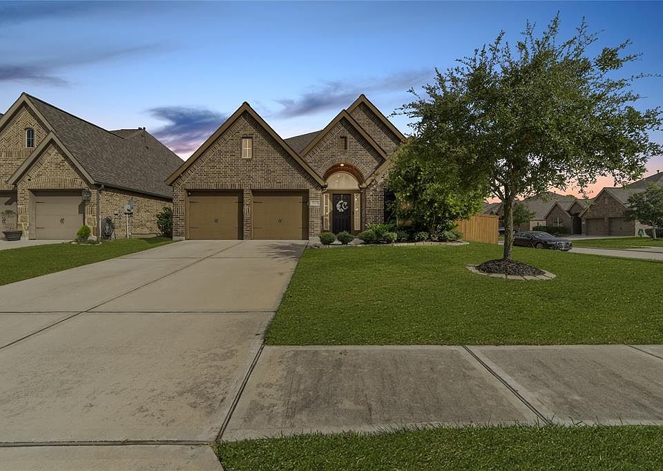 1st image of 13931 Naples Park Ct