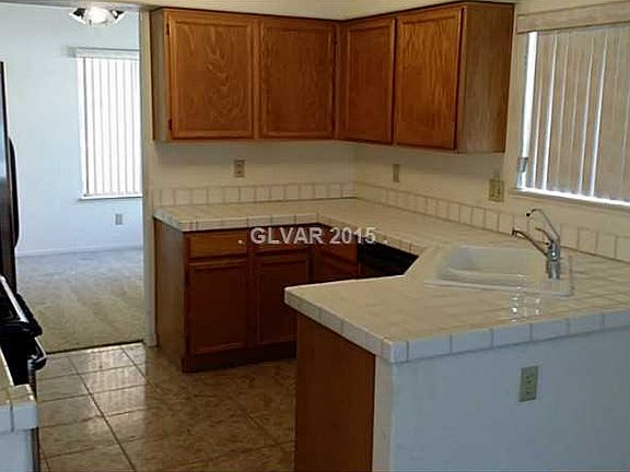 3rd image of 4416 Misty Breeze Cir