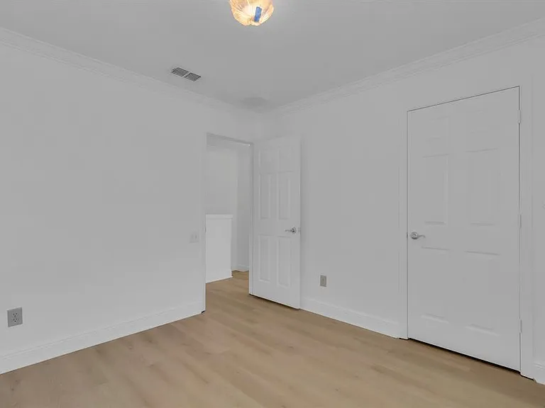 5152 Hawkstone Dr — Photo 13