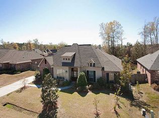 115 Post Oak Ln, Madisonville, LA 70447