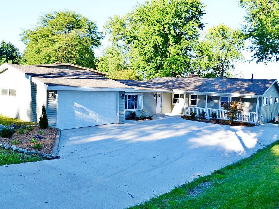 1st image of 8301 Cowan Lake Dr NE
