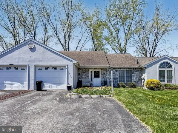 597 Blueberry Ln, Lebanon, PA 17046