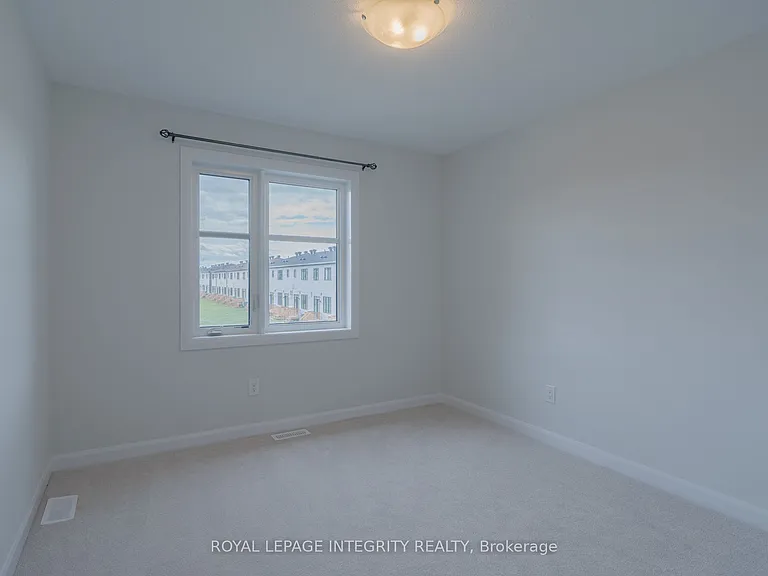 409 Silicon Way — Photo 23