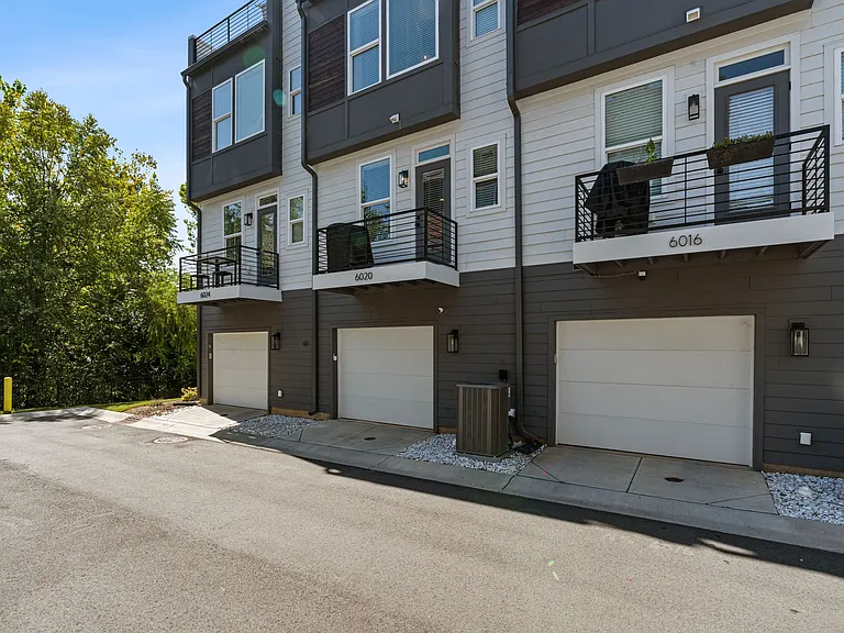 6020 Irwins Branch Dr — Photo 30