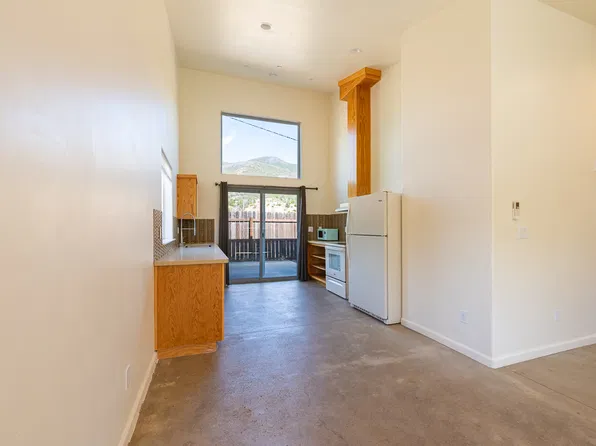 12060 Mead Rd, Middletown, CA 95461