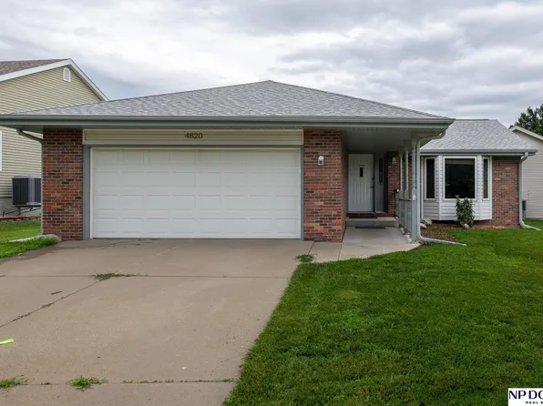 4820 Bunker Hill Rd, Lincoln, NE 68521