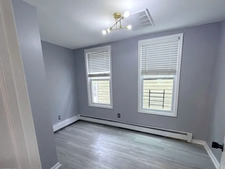 280 S 6th St #2 — Photo 3