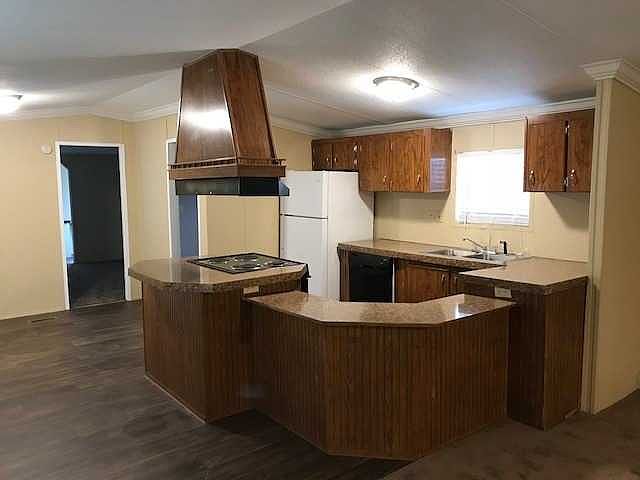 2nd image of 186 Yates Cir
