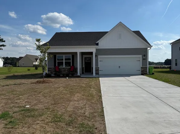 1228 Queensland Lane, Ayden, NC 28513