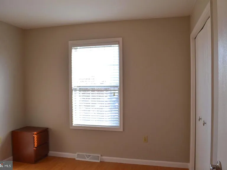 133 Chelmsford Dr — Photo 10