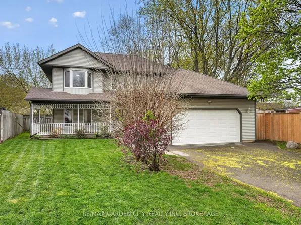 8 Christina Ct, Welland, ON L3C 7A7