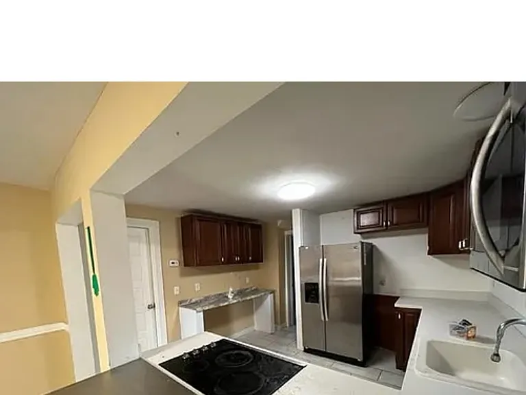204 Seneca St #1 — Photo 3